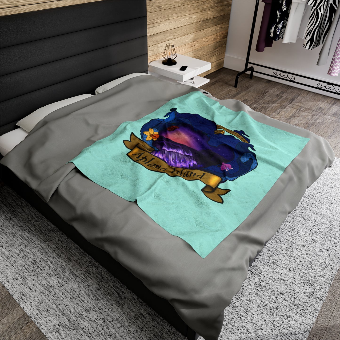 Aplana Island Velveteen Plush Blanket