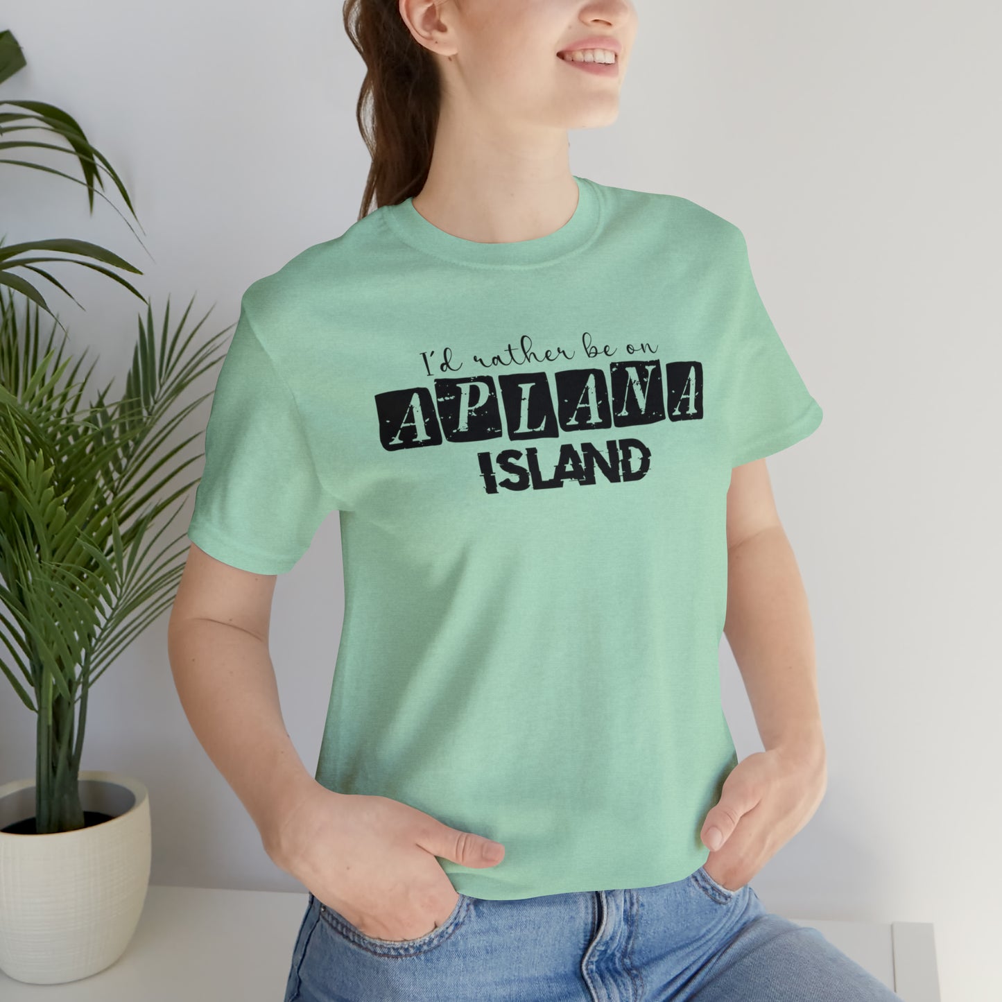 Aplana Island Tee