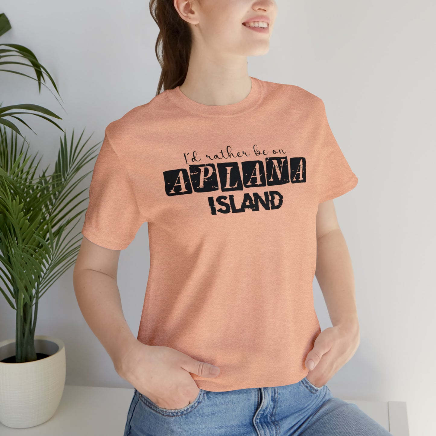 Aplana Island Tee