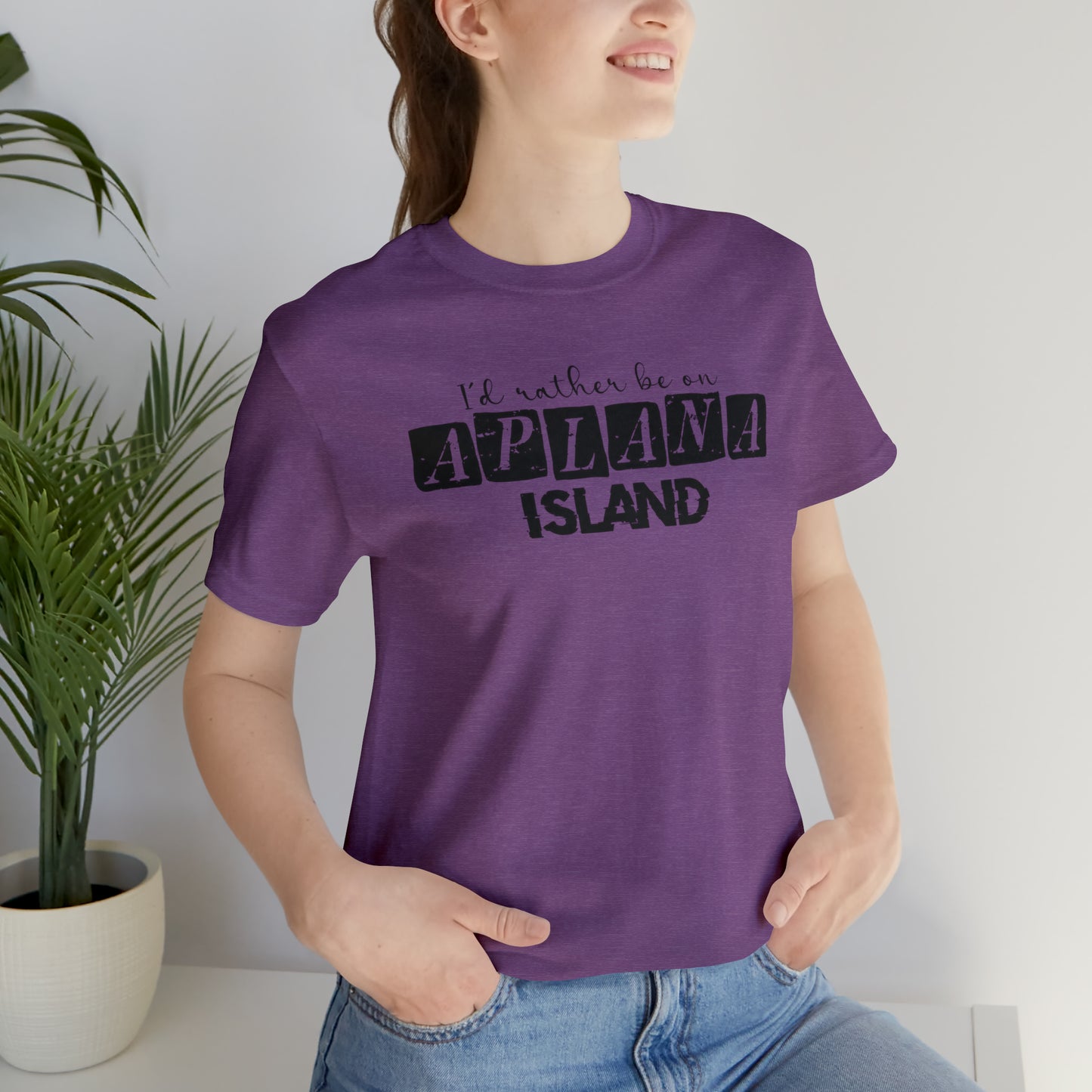 Aplana Island Tee
