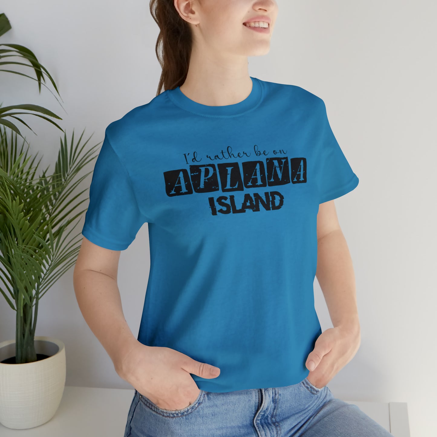 Aplana Island Tee