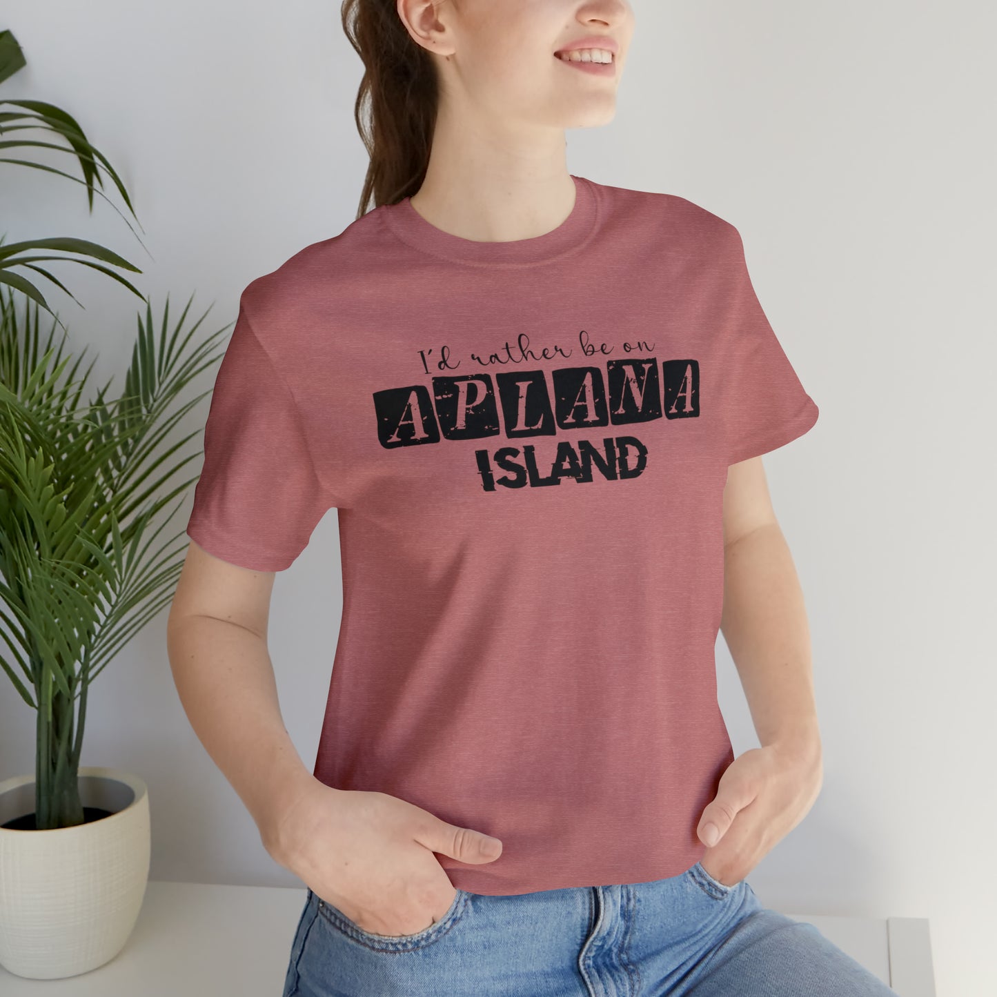 Aplana Island Tee