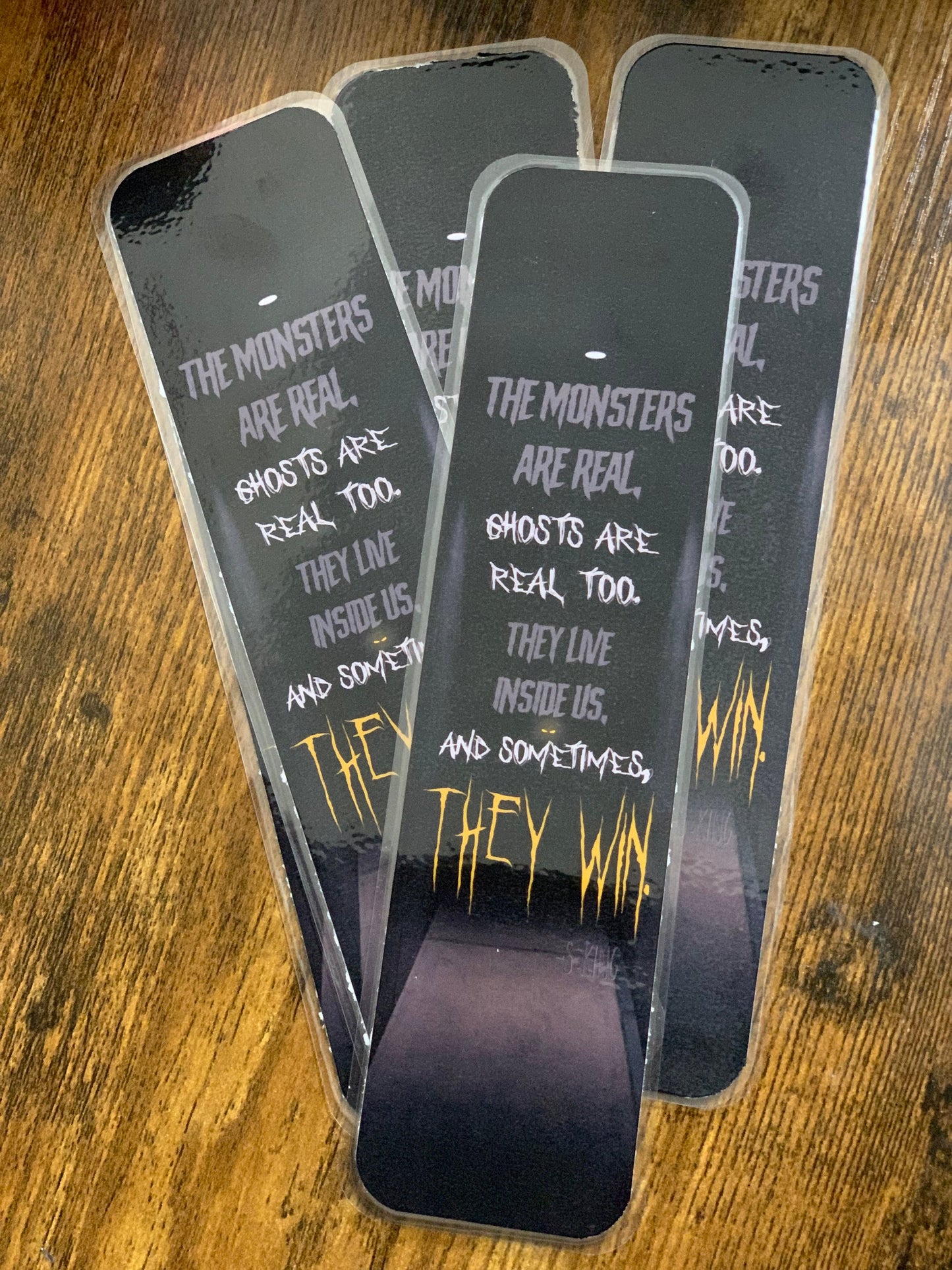 8x2 Horror fan bookmark